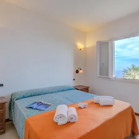 Palms Villa - Sea View Terrace And Parking - Happy Rentals