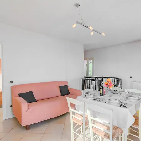 Palms Villa - Sea View Terrace And Parking - Happy Rentals *
